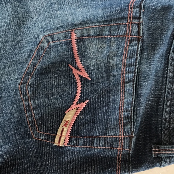 Parasuco denim cult low rise denim with pink stitching - Picture 13 of 16